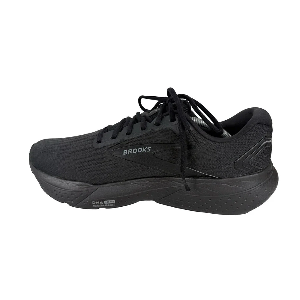 Brooks *up sale
